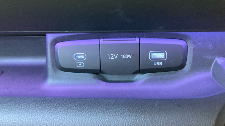 Hyundai INSTER 85kW 02 49kWh 5dr Auto Electric Hatchback